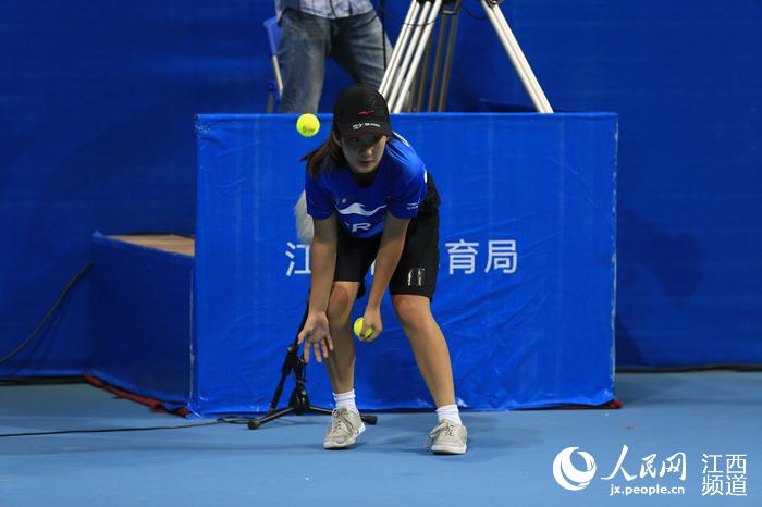 大满贯球童专程赴赣服务江西国际女子网球公开赛