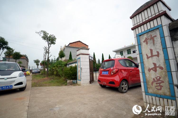 本网报道后续:南昌县竹山小学的孩子们中秋前