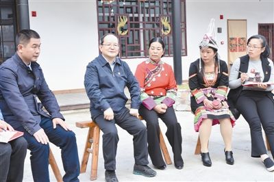 鹿心社在撫州市宣講黨的十九大精神