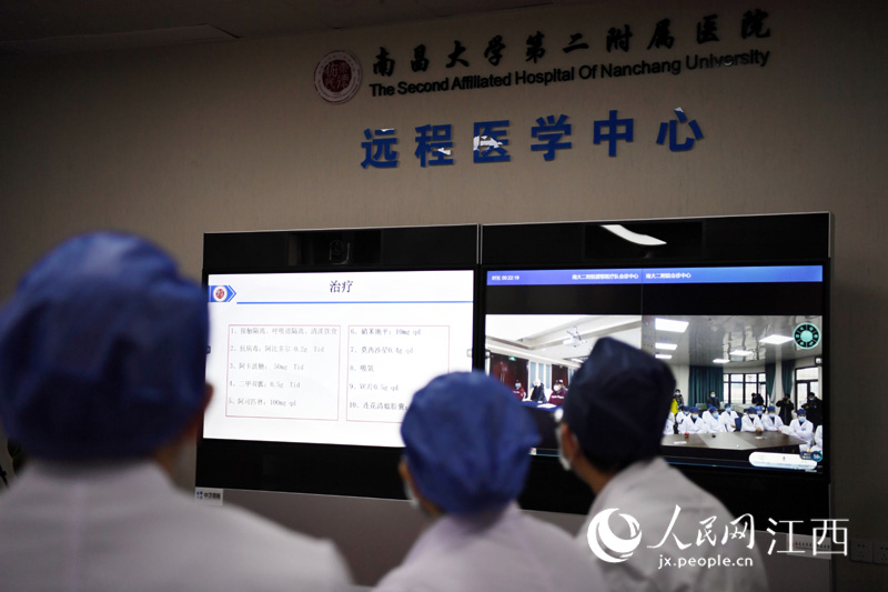 屏幕上即時顯示患者檢查及治療情況。
