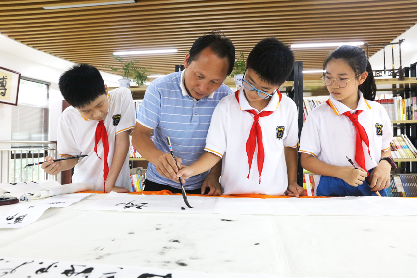 江西东乡"四点半课堂"破解学生放学管理难题