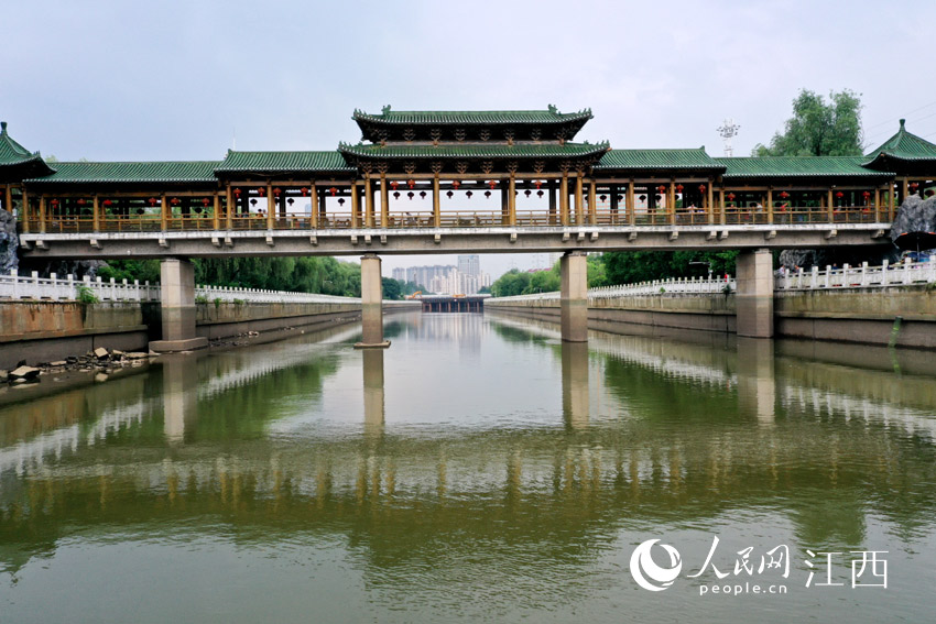 ������ˮ���ϲ������ĸ��ӻ����ڿա��������� ʱ���㣩