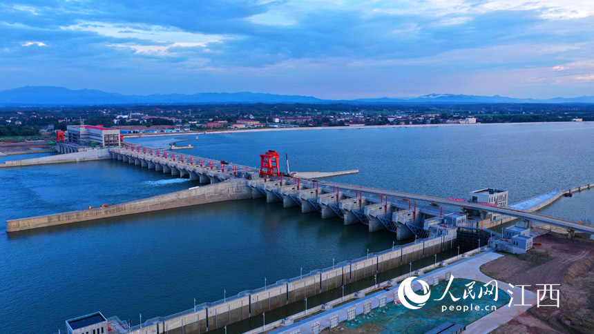 ���ĸӽ�����ɽ������Ŧ�����˺�ƽ �㣩