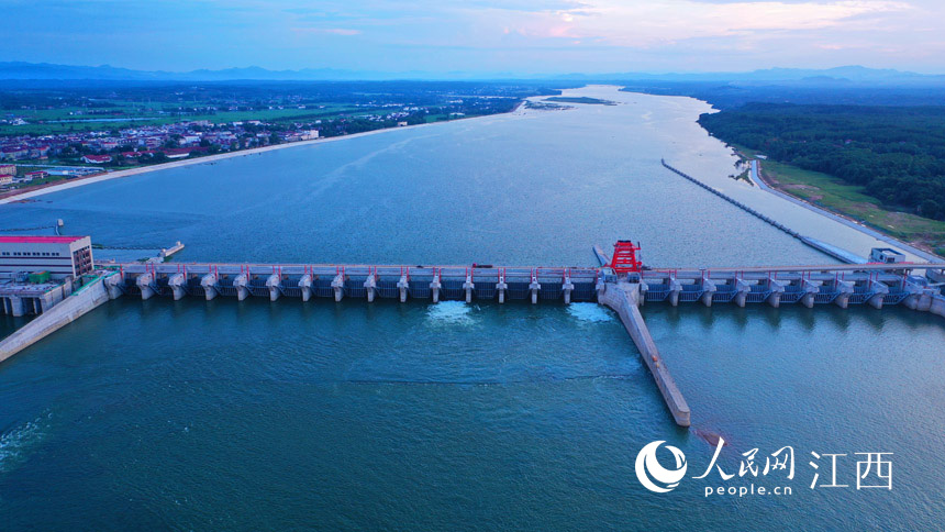 ���ĸӽ�����ɽ������Ŧ�����˺�ƽ �㣩