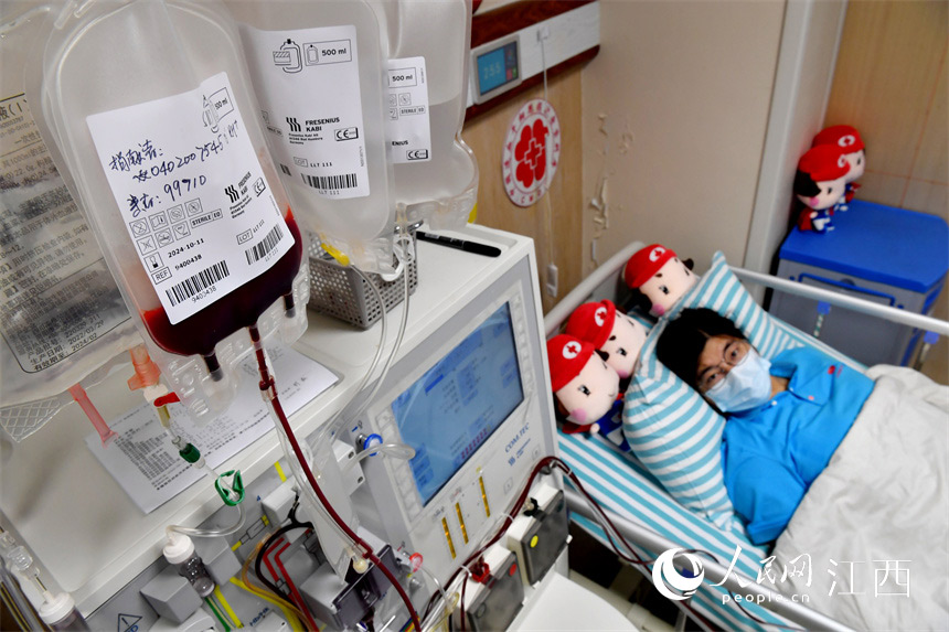 С�۵���Ѫ��ϸ����Ϊһ����δı���ѪҺ��������ȥ�����������ӡ��������� ʱ���� 