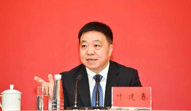江西省委副书记、省长叶建春回答记者提问