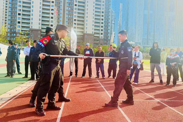 技能培训现场。南昌市公安局特警（防暴）支队五大队供图