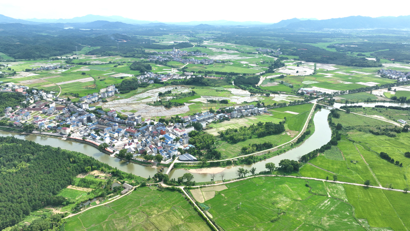 航拍江西省吉安市峡江县马埠镇马埠村。