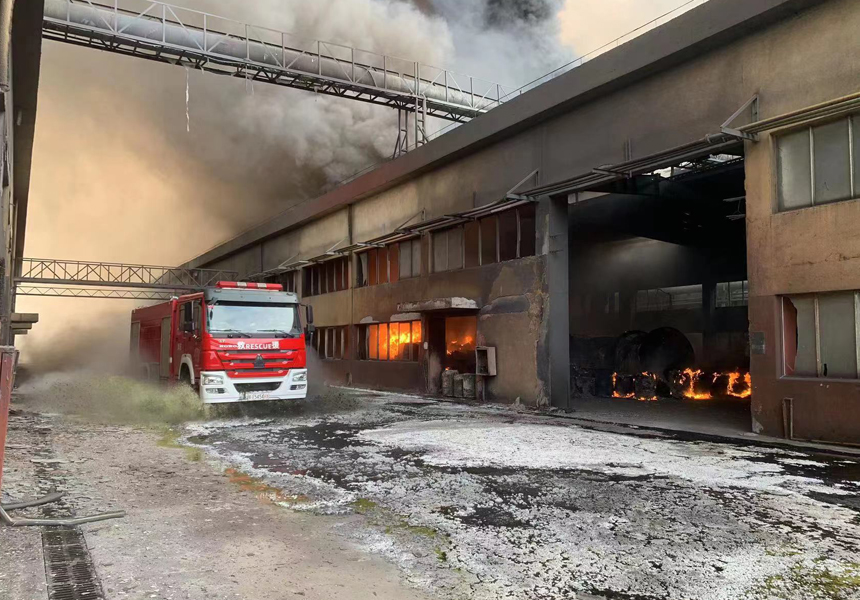 火灾救援现场。江西消防供图