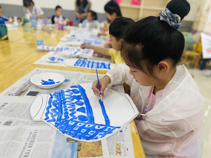 江西省樟樹市婦聯2023年暑期公益班在市兒童活動中心正式開班。沈小福攝