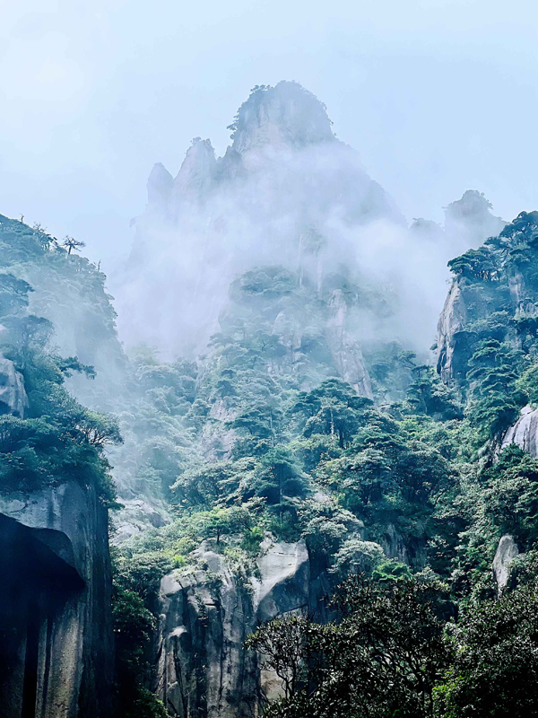 江西三清山美景。石林摄