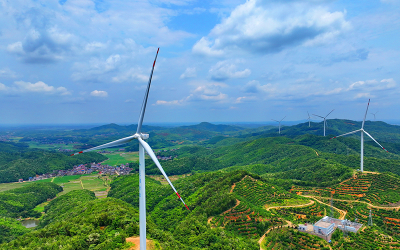 江西抚州东乡区：风力发电 绿色发展