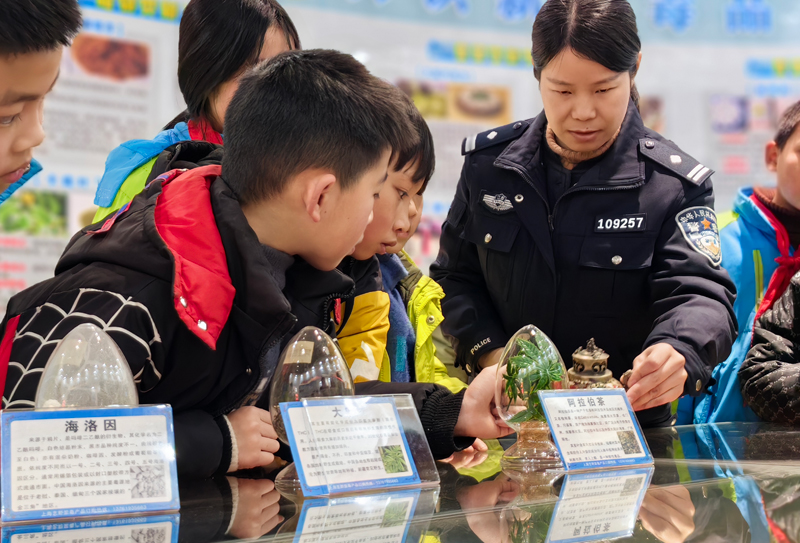 民警。劉小芳攝