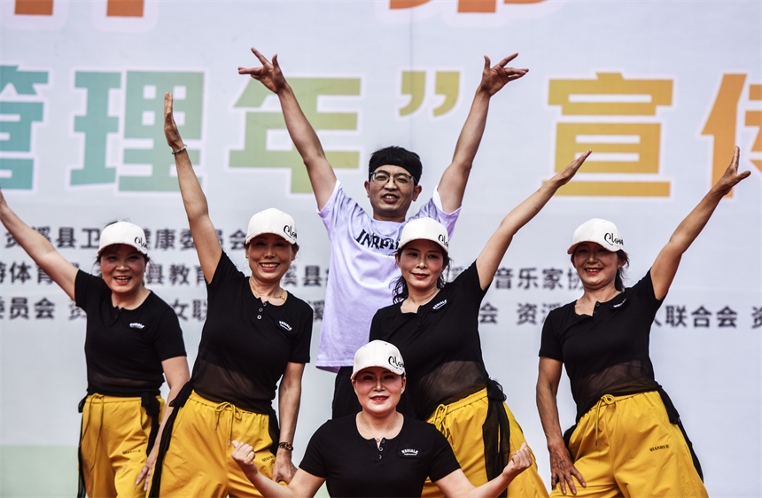 街舞表演。吴志贵摄