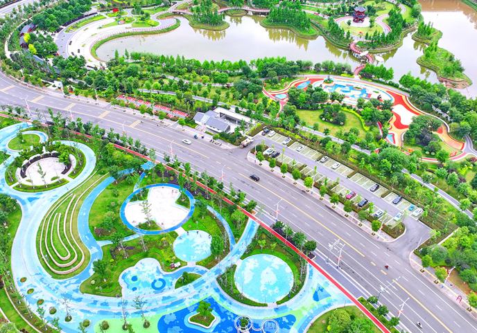 江西瑞金：城市更新增添“绿空间”