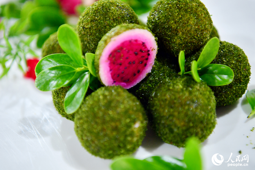 山藥海苔球。人民網記者 時雨攝