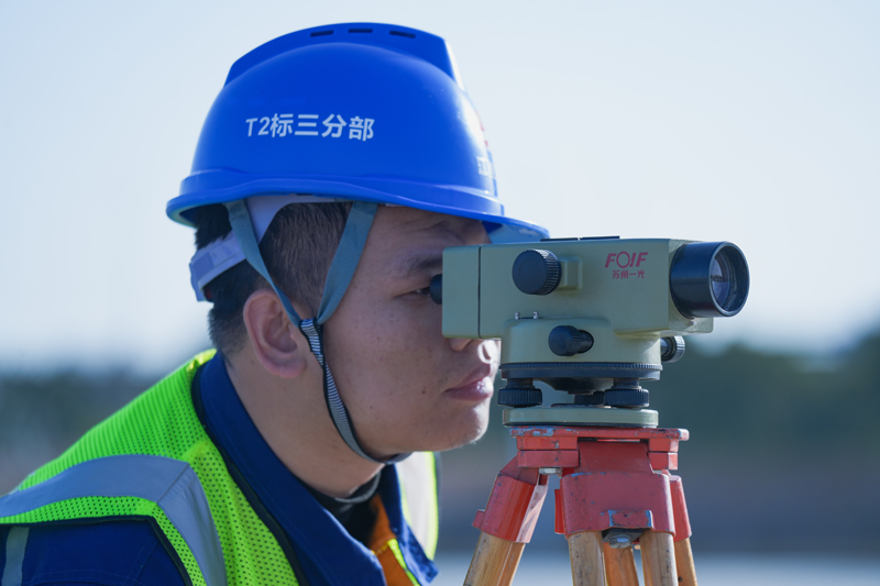 南昌北二繞城高速T2標首屆產業工人技能比武大賽現場。黃劼攝