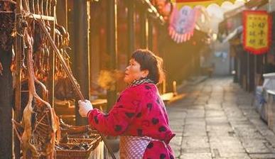 浙江绍兴:古镇腊味飘香