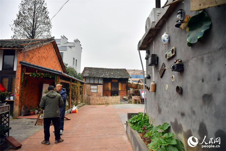 湖陂村经过改造后的老屋。人民网记者 时雨摄