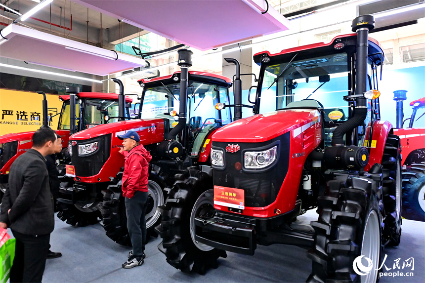 第六屆中部農業機械及農業科技展覽會現場。人民網記者 朱海鵬攝
