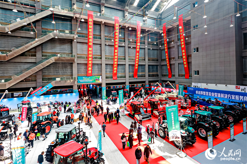 第六屆中部農業機械及農業科技展覽會現場。人民網記者 朱海鵬攝