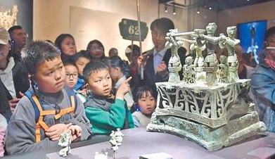 多地中小學開啟春假