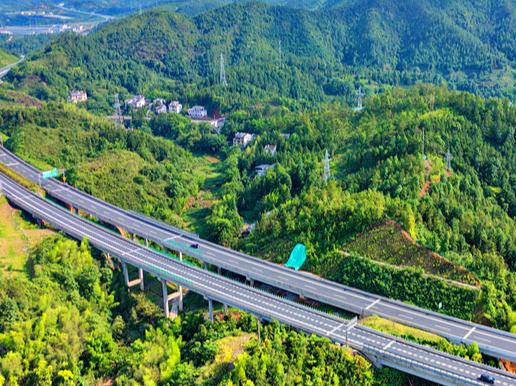 路畅景美惠民生