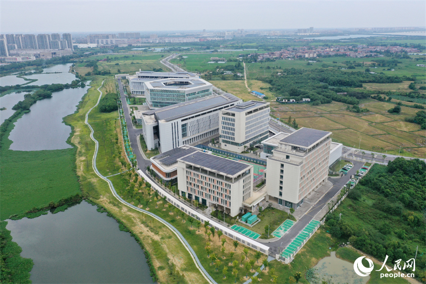 南昌瑶湖科学岛一期项目——南昌实验室项目正式交付。人民网记者 时雨摄