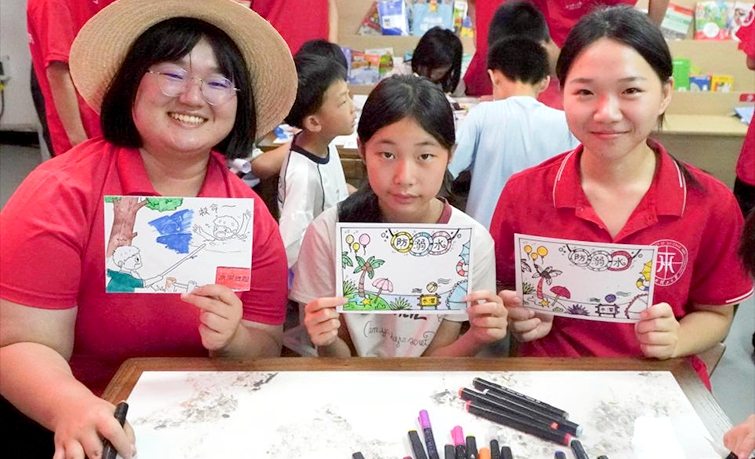 江西理工大學“紅爐”實踐隊走進於都潭頭村