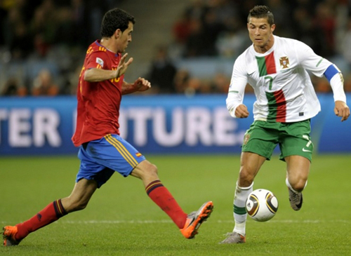 比利亚进球送走C·罗 西班牙1-0葡萄牙晋级八
