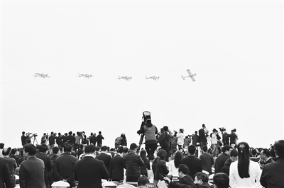 C919國產大飛機 炫技 藍天